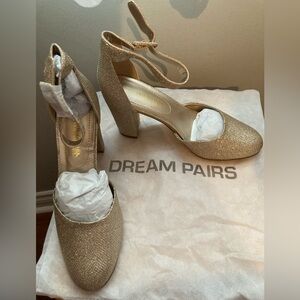 Dream Pairs Gold Glitter 👠 Shoes